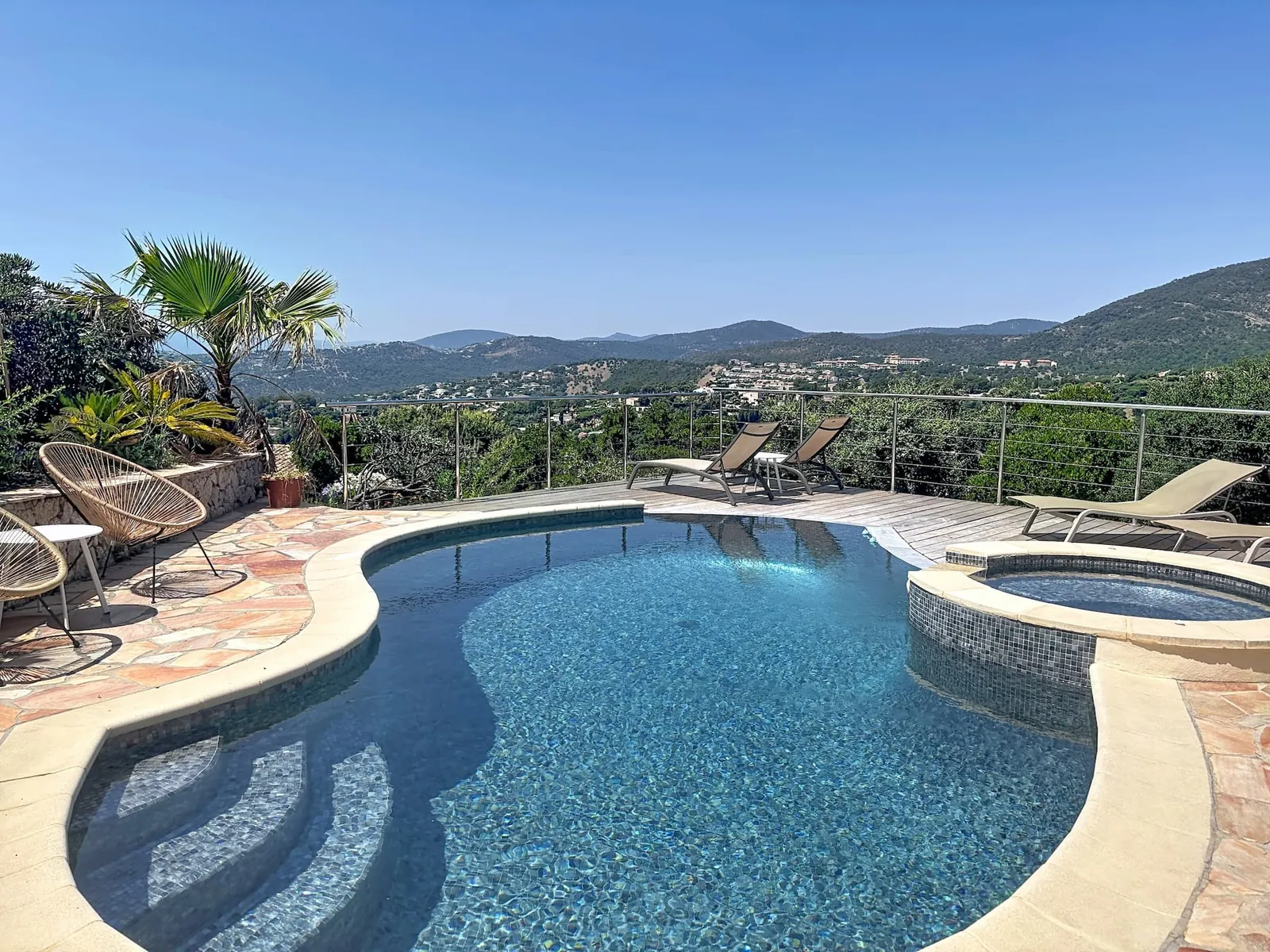 La piscine et le spa